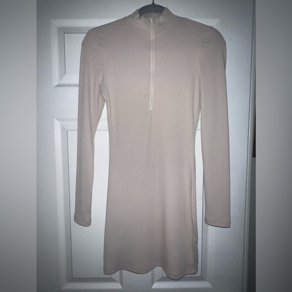 Princess Polly Kiara Mini Dress in beige size 4 - Picture 3 of 3
